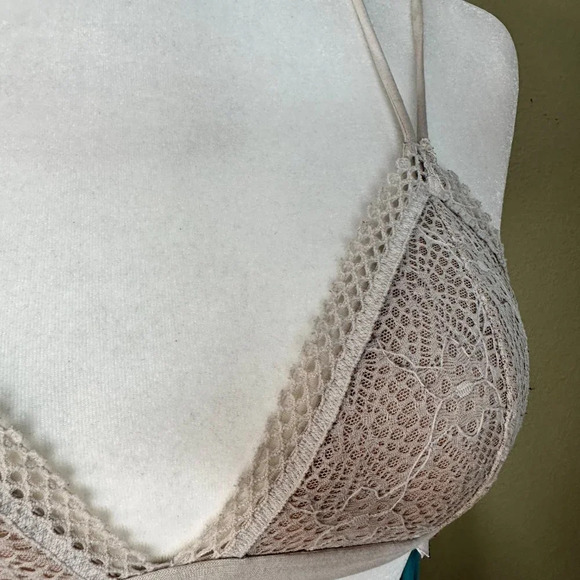 Set of 2 VICTORIA'S SECRET Strappy Lace Bra Bralette - XS - Picture 4 of 11